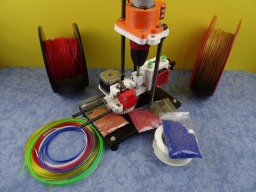 SHRED-Buddy3D UPcycler - Open Source Multi Material Cutter&Pelletizer