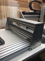 Gigantesque CNC