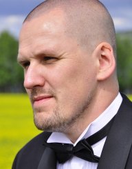 Tomas Wiklund